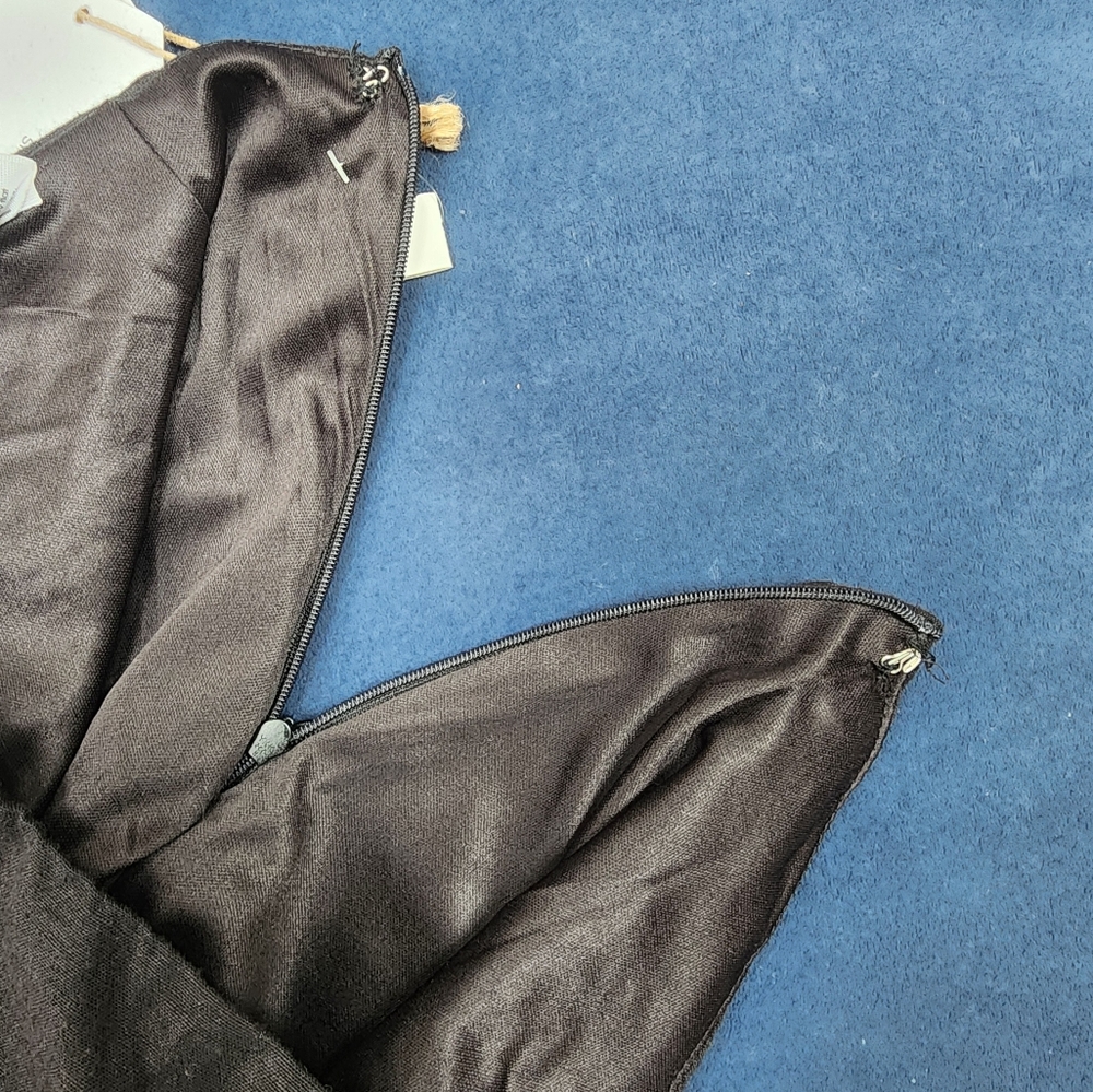 Elegant Black Skirt with Embellishments - Picture 6 of 8